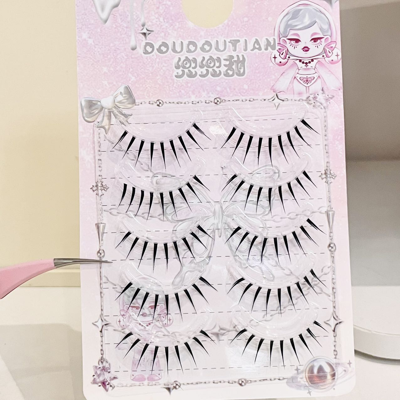 Doudoutian Wet Look Spiky Full - Anime Cosplay Lashes recensie en prijs